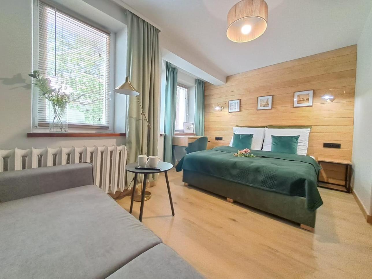 Dk Apartamenty Hotelove Гижицко Екстериор снимка