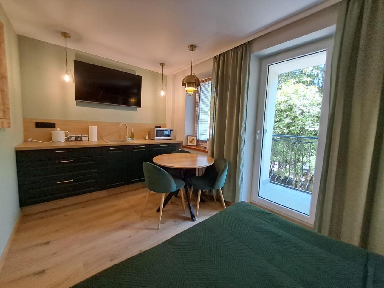 Dk Apartamenty Hotelove Гижицко Екстериор снимка