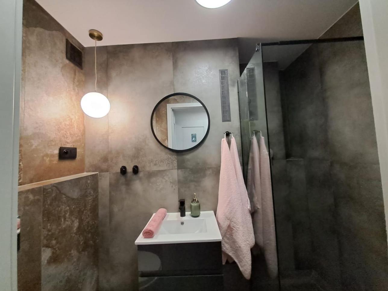Dk Apartamenty Hotelove Гижицко Екстериор снимка